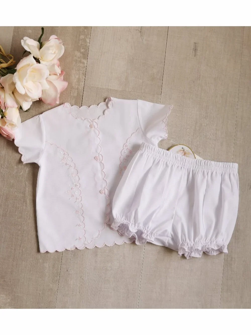 White Scalloped Heirloom Diaper Set Pink Embroidery 0-3 Months Boutique NWT